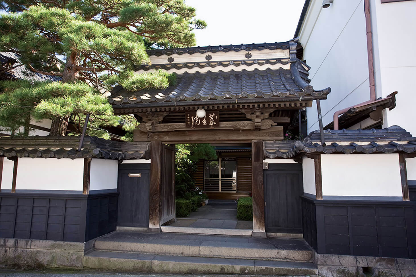 信州善光寺縁起堂 永代宿坊「淵之坊」