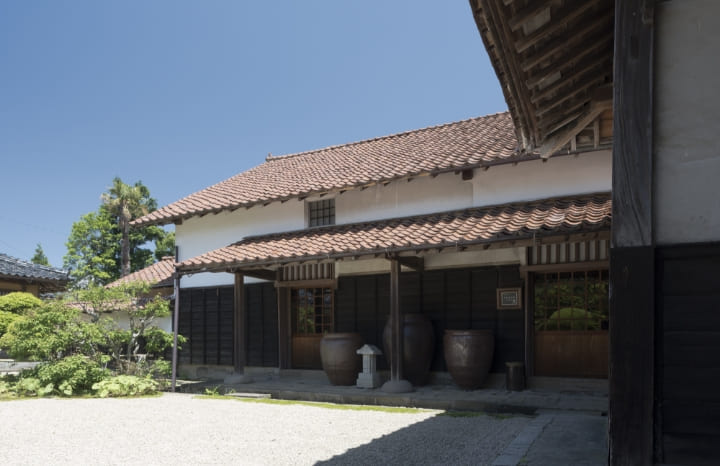 出雲民藝館_本館外観
