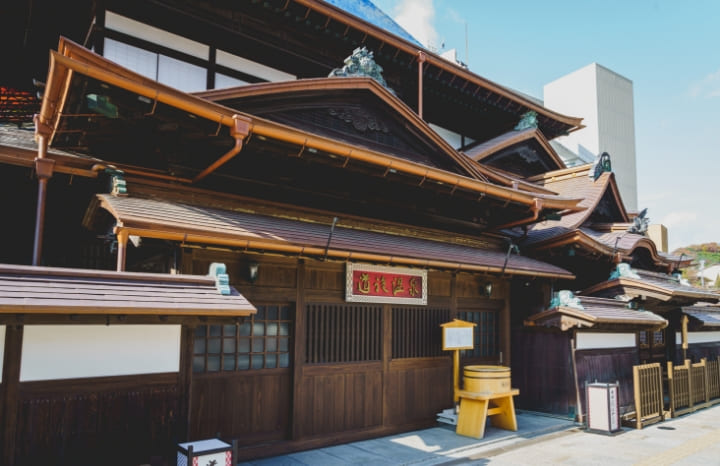 道後温泉本館　御成門