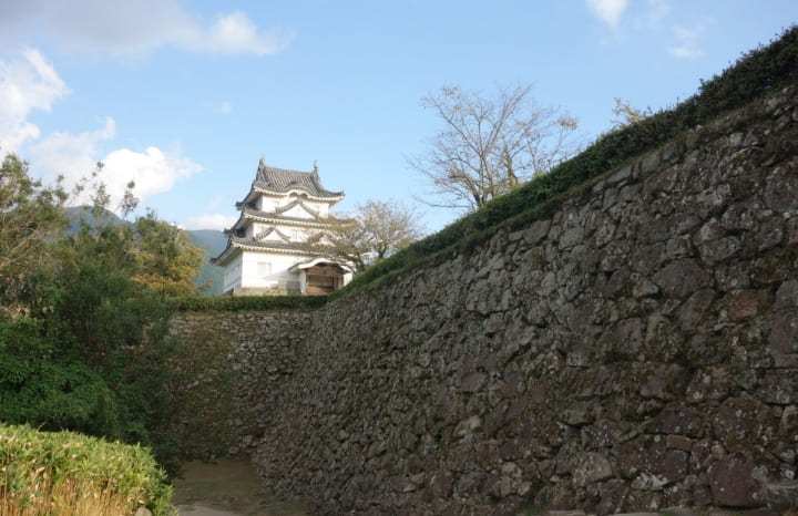 宇和島城 二之丸から天守を望む
