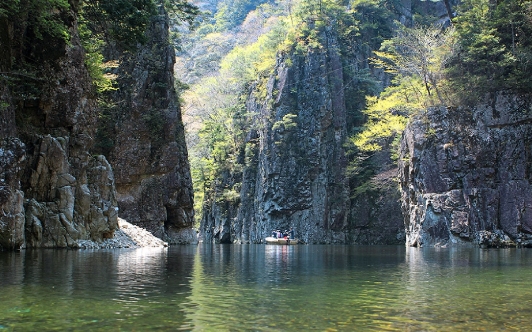 三段峡/黒淵渡舟・猿飛渡舟