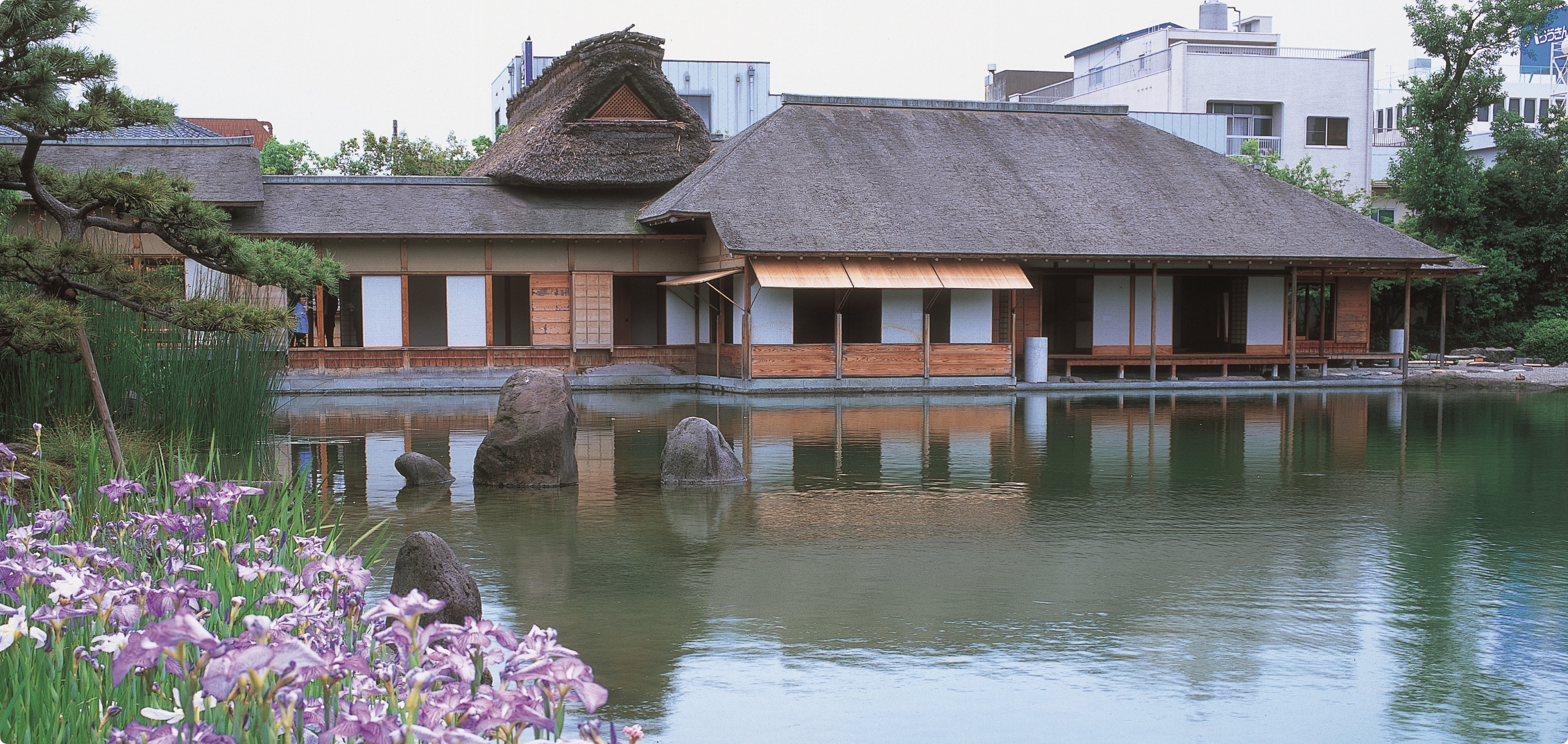 養浩館（ようこうかん）庭園