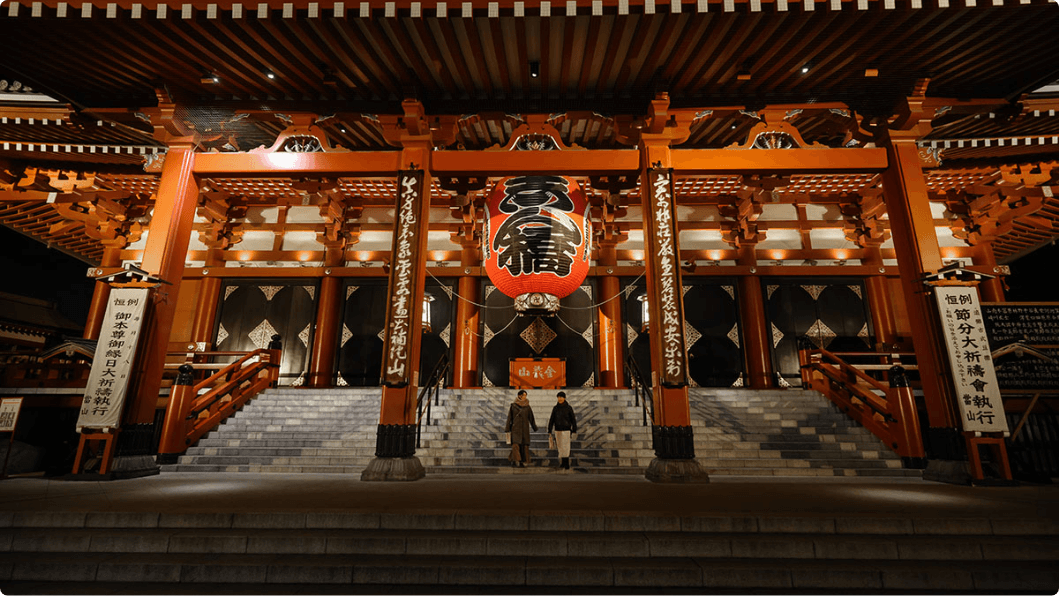 夜の浅草寺