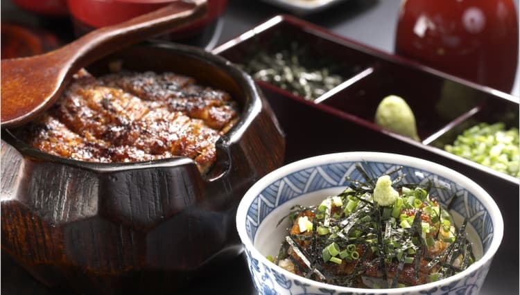 あつた蓬莱軒本店